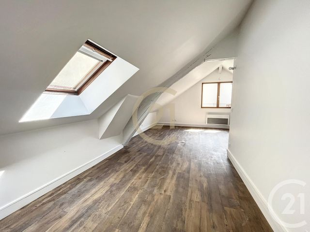 Appartement F1 &agrave; louer - 1 pi&egrave;ce - 18 m2 - Montereau Fault Yonne - 77 - ILE-DE-FRANCE