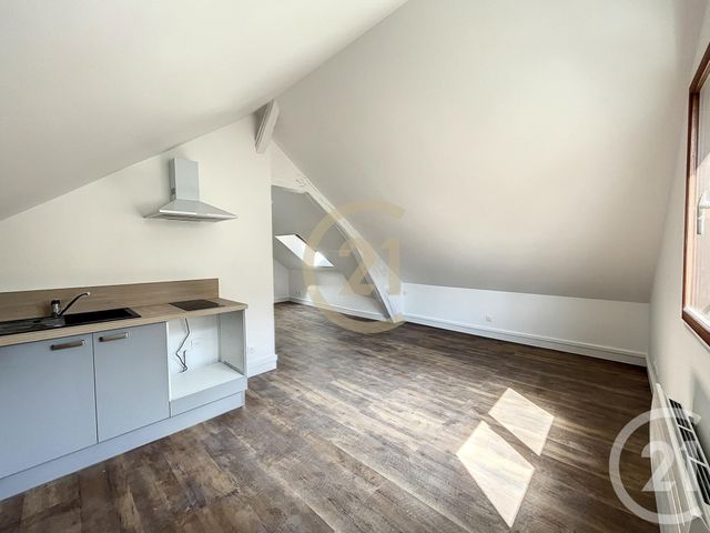 Appartement F1 &agrave; louer - 1 pi&egrave;ce - 18 m2 - Montereau Fault Yonne - 77 - ILE-DE-FRANCE