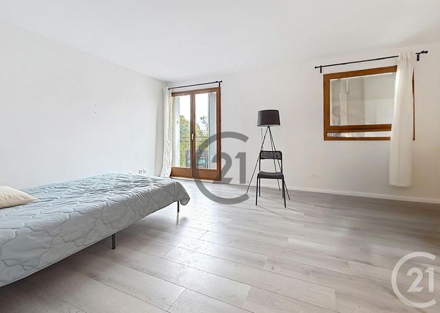 Appartement F1 &agrave; louer - 1 pi&egrave;ce - 26,98 m2 - Montereau Fault Yonne - 77 - ILE-DE-FRANCE