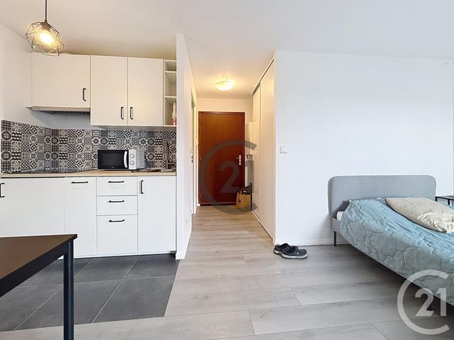 Appartement F1 &agrave; louer - 1 pi&egrave;ce - 26,98 m2 - Montereau Fault Yonne - 77 - ILE-DE-FRANCE