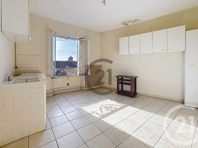 Appartement F2 à vendre MONTEREAU FAULT YONNE