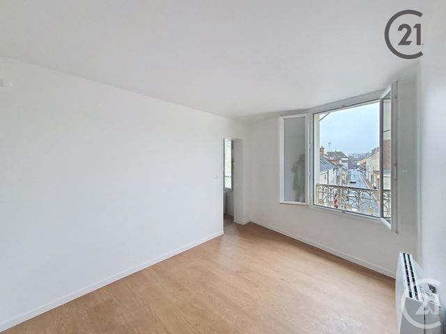 Appartement F1 &agrave; louer - 1 pi&egrave;ce - 22,22 m2 - Montereau Fault Yonne - 77 - ILE-DE-FRANCE