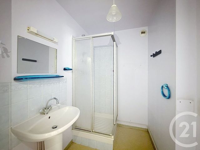 Appartement F2 &agrave; vendre - 2 pi&egrave;ces - 38,98 m2 - Montereau Fault Yonne - 77 - ILE-DE-FRANCE