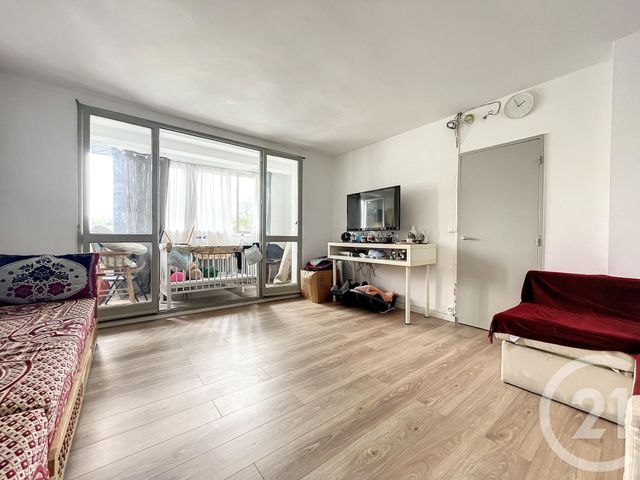 Appartement F3 &agrave; vendre - 3 pi&egrave;ces - 72 m2 - Montereau Fault Yonne - 77 - ILE-DE-FRANCE