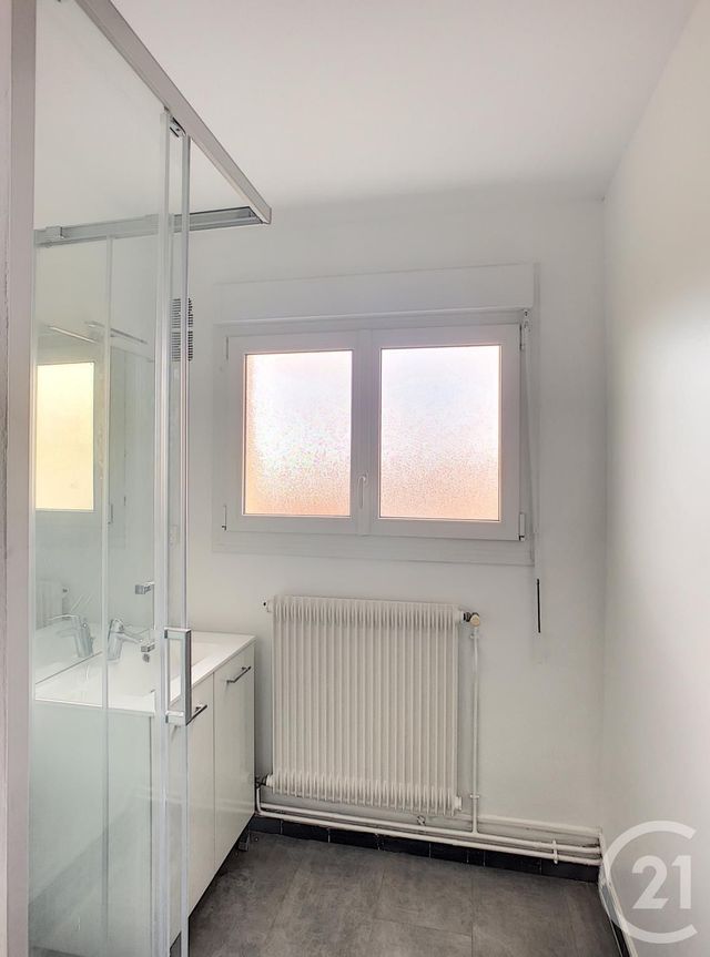 Appartement F5 &agrave; louer - 5 pi&egrave;ces - 80,73 m2 - Chateau Salins - 57 - LORRAINE