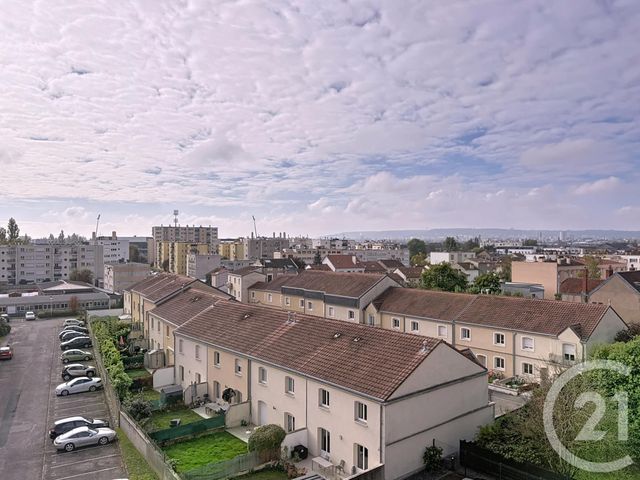 Afficher la photo en grand Appartement F3 à vendre - 3 pièces - 70 m2 - St Max - 54 - LORRAINE