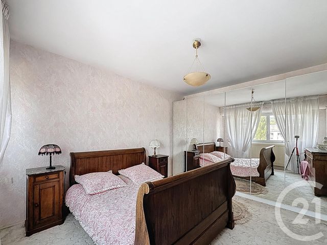 Afficher la photo en grand Appartement F3 à vendre - 3 pièces - 70 m2 - St Max - 54 - LORRAINE