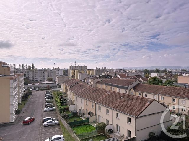 Afficher la photo en grand Appartement F3 à vendre - 3 pièces - 70 m2 - St Max - 54 - LORRAINE