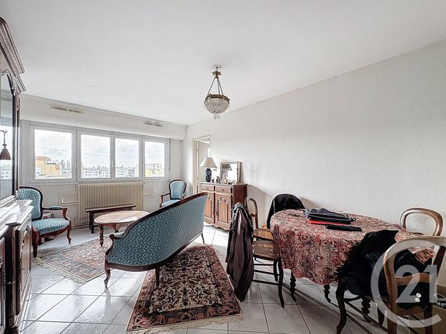 Afficher la photo en grand Appartement F3 à vendre - 3 pièces - 70 m2 - St Max - 54 - LORRAINE