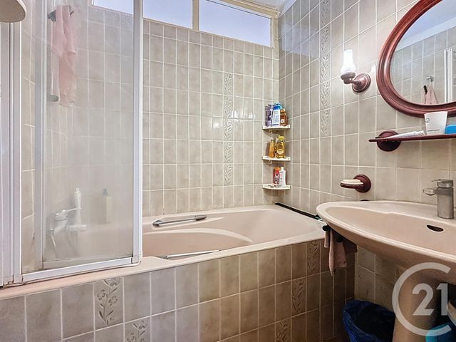 Appartement F5 à vendre - 4 pièces - 89,79 m2 - Laxou - 54 - LORRAINE