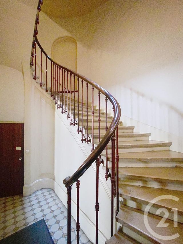 Afficher la photo en grand Appartement F3 à vendre - 3 pièces - 86,21 m2 - Nancy - 54 - LORRAINE