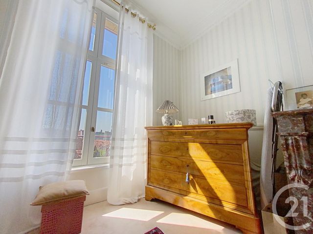 Afficher la photo en grand Appartement F3 à vendre - 3 pièces - 86,21 m2 - Nancy - 54 - LORRAINE
