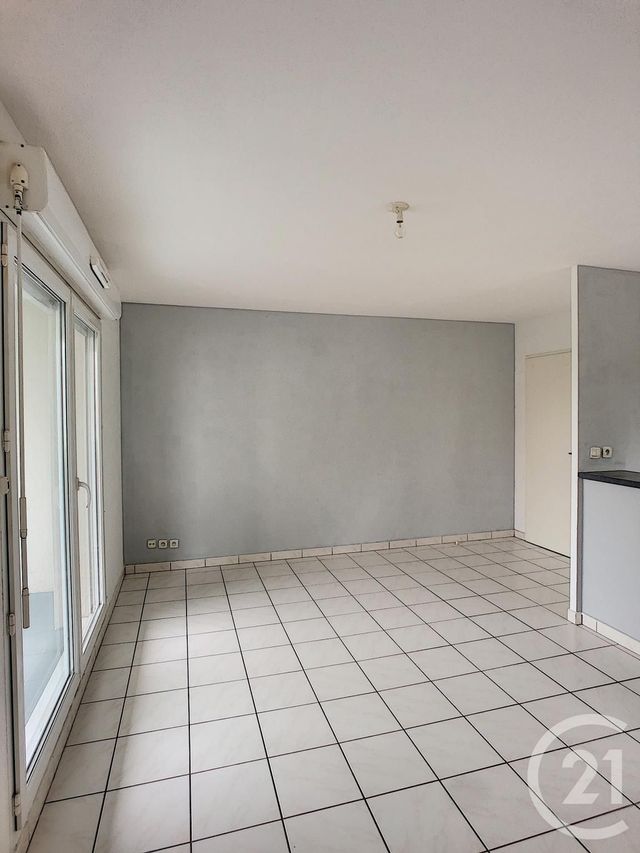Appartement à louer - 3 pièces - 56,05 m2 - Essey Les Nancy - 54 - LORRAINE