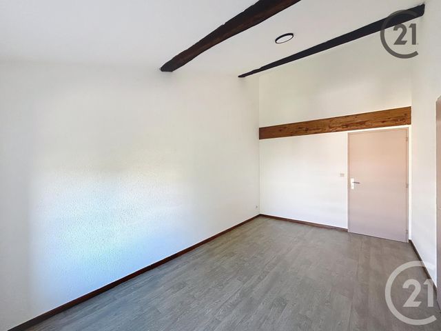 Appartement F3 &agrave; louer - 3 pi&egrave;ces - 61,69 m2 - Toul - 54 - LORRAINE