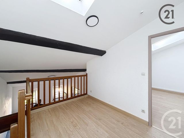 Appartement F3 &agrave; louer - 3 pi&egrave;ces - 61,69 m2 - Toul - 54 - LORRAINE