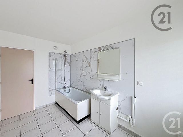 Appartement F2 à louer ST MAX