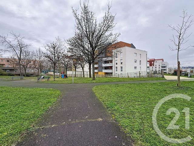 Appartement F6 à vendre - 5 pièces - 103 m2 - Quetigny - 21 - BOURGOGNE