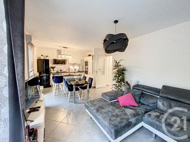 Appartement T3 &agrave; louer - 3 pi&egrave;ces - 64,21 m2 - Dijon - 21 - BOURGOGNE