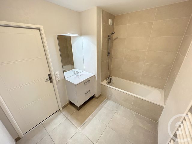 Appartement F3 &agrave; louer - 3 pi&egrave;ces - 57 m2 - Chevigny St Sauveur - 21 - BOURGOGNE