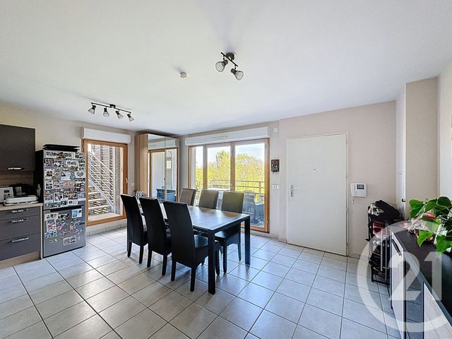 Appartement F4 &agrave; vendre - 4 pi&egrave;ces - 73,73 m2 - Longvic - 21 - BOURGOGNE