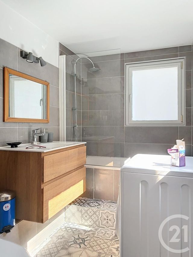 Appartement T3 &agrave; louer - 3 pi&egrave;ces - 64,87 m2 - Dijon - 21 - BOURGOGNE