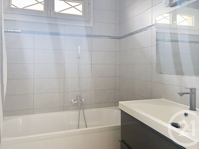 Appartement &agrave; louer - 3 pi&egrave;ces - 60,17 m2 - Dijon - 21 - BOURGOGNE