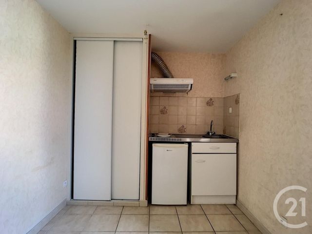 Appartement T2 &agrave; louer - 2 pi&egrave;ces - 40,34 m2 - Longvic - 21 - BOURGOGNE