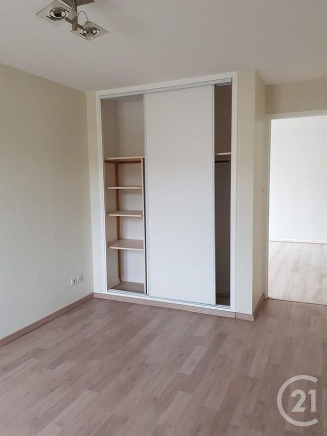 Appartement T3 &agrave; louer - 3 pi&egrave;ces - 80,90 m2 - Plombieres Les Dijon - 21 - BOURGOGNE