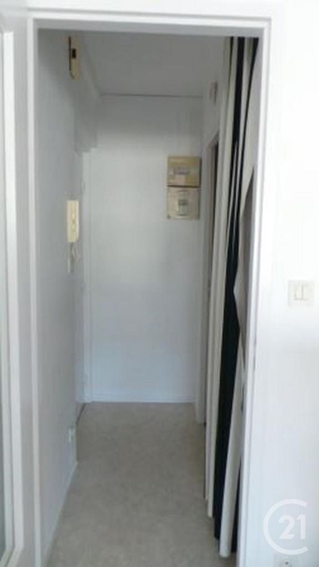 Appartement F1 &agrave; louer - 1 pi&egrave;ce - 31,70 m2 - Dijon - 21 - BOURGOGNE