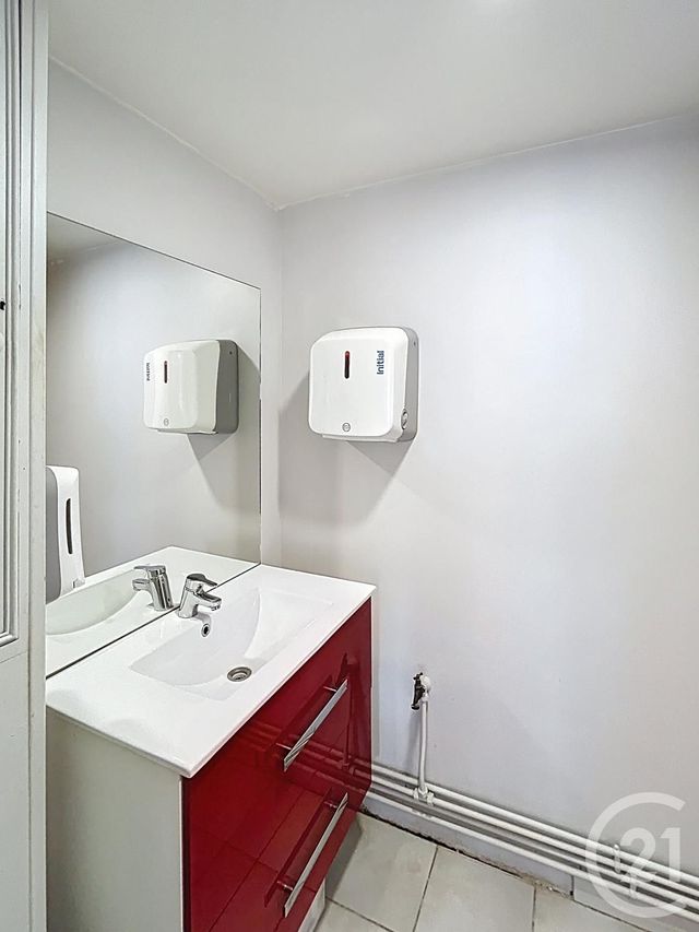 Appartement Local &agrave; vendre - 3 pi&egrave;ces - 82,53 m2 - Grisy Suisnes - 77 - ILE-DE-FRANCE