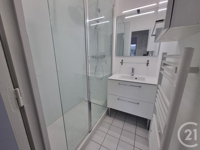 Appartement F3 &agrave; louer - 3 pi&egrave;ces - 55,69 m2 - Brie Comte Robert - 77 - ILE-DE-FRANCE