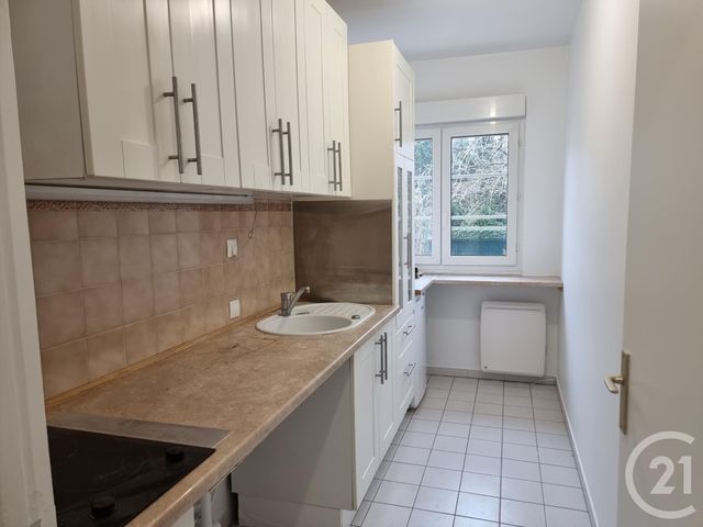 Appartement F3 &agrave; louer - 3 pi&egrave;ces - 55,69 m2 - Brie Comte Robert - 77 - ILE-DE-FRANCE
