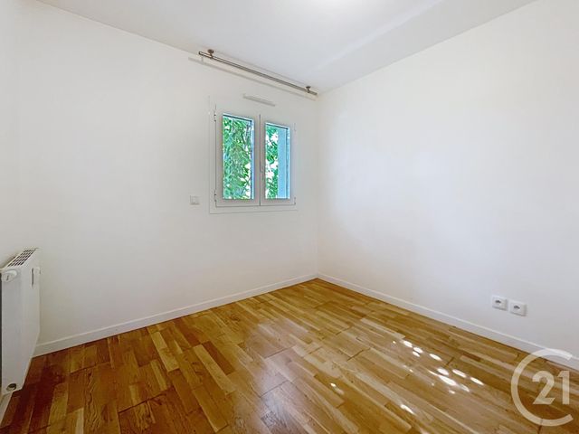 Appartement Triplex à vendre - 4 pièces - 68,91 m2 - Brie Comte Robert - 77 - ILE-DE-FRANCE