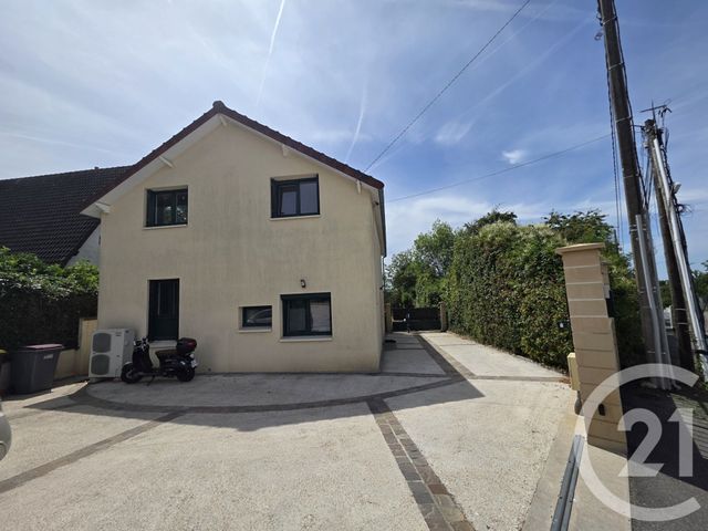 Maison &agrave; louer - 6 pi&egrave;ces - 160 m2 - Evry Gregy Sur Yerre - 77 - ILE-DE-FRANCE