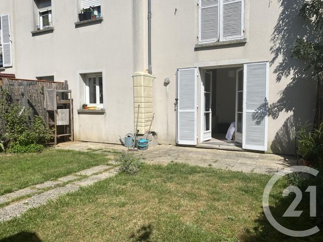 Appartement Studio à vendre - 1 pièce - 29,80 m2 - Brie Comte Robert - 77 - ILE-DE-FRANCE