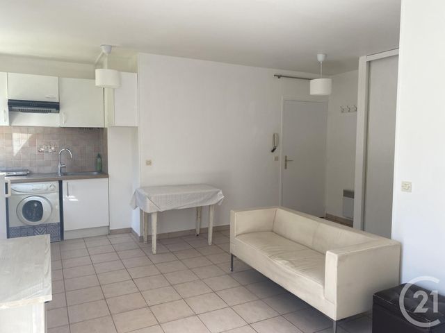 Appartement Studio à vendre - 1 pièce - 29,80 m2 - Brie Comte Robert - 77 - ILE-DE-FRANCE