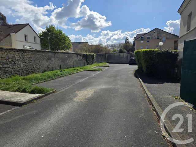 Appartement Studio &agrave; louer - 1 pi&egrave;ce - 32,03 m2 - Brie Comte Robert - 77 - ILE-DE-FRANCE