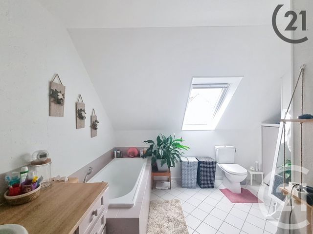 Maison à vendre - 5 pièces - 105,35 m2 - Brie Comte Robert - 77 - ILE-DE-FRANCE