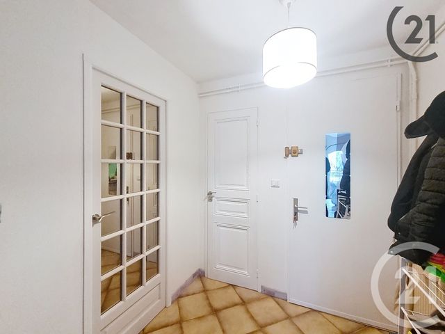 Maison à vendre - 5 pièces - 105,35 m2 - Brie Comte Robert - 77 - ILE-DE-FRANCE