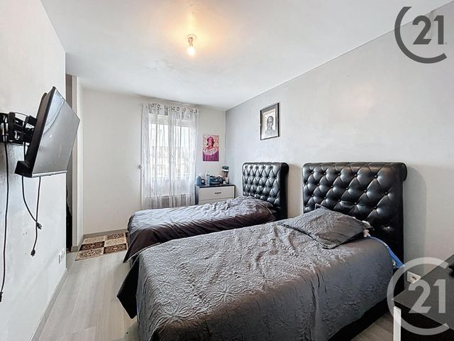 Maison à vendre - 4 pièces - 87 m2 - Guignes - 77 - ILE-DE-FRANCE