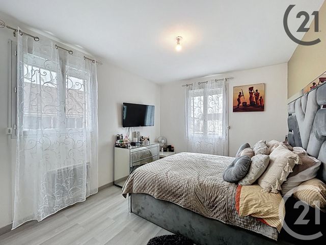 Maison à vendre - 4 pièces - 87 m2 - Guignes - 77 - ILE-DE-FRANCE