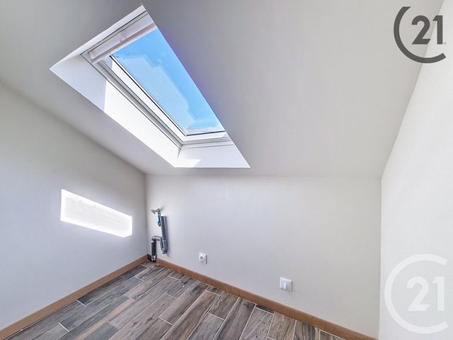 Appartement à vendre - 2 pièces - 41,70 m2 - Brie Comte Robert - 77 - ILE-DE-FRANCE