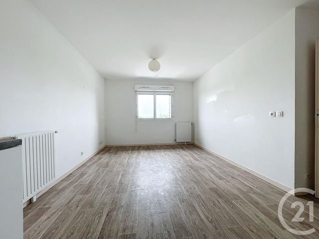 Appartement F3 à louer - 3 pièces - 57,65 m2 - Brie Comte Robert - 77 - ILE-DE-FRANCE