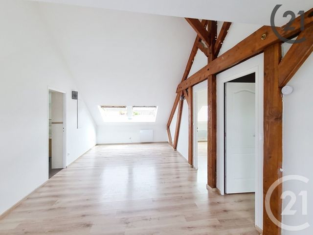 Afficher la photo en grand Appartement F3 à vendre - 3 pièces - 42,60 m2 - Brie Comte Robert - 77 - ILE-DE-FRANCE