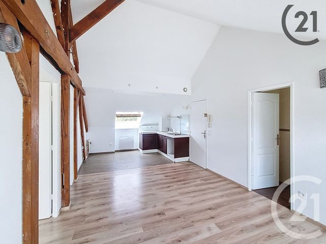 Afficher la photo en grand Appartement F3 à vendre - 3 pièces - 42,60 m2 - Brie Comte Robert - 77 - ILE-DE-FRANCE