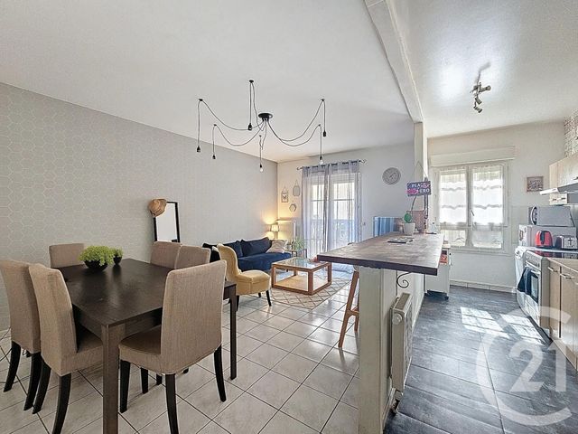 Appartement F3 à vendre - 3 pièces - 62 m2 - Brie Comte Robert - 77 - ILE-DE-FRANCE