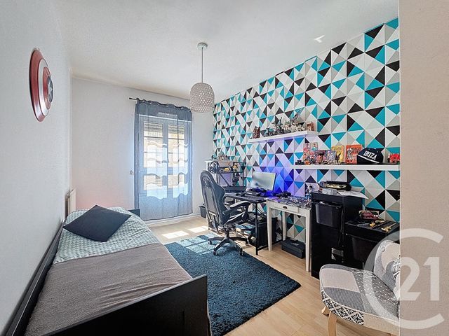 Appartement F3 à vendre - 3 pièces - 62 m2 - Brie Comte Robert - 77 - ILE-DE-FRANCE