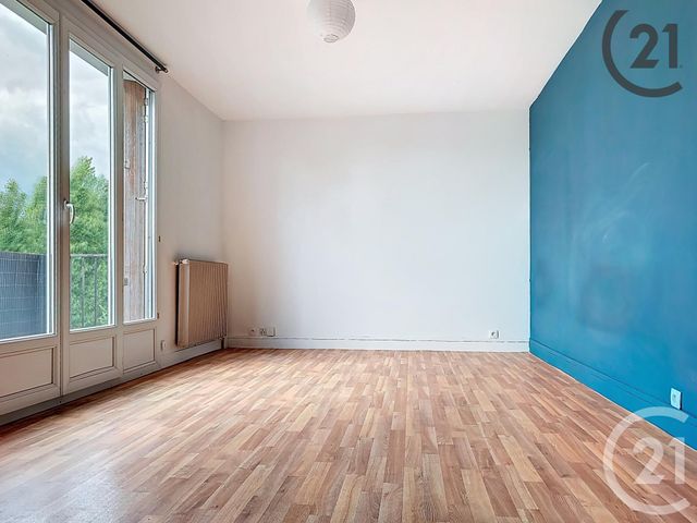 Afficher la photo en grand Appartement F1 à vendre - 1 pièce - 26,71 m2 - Combs La Ville - 77 - ILE-DE-FRANCE