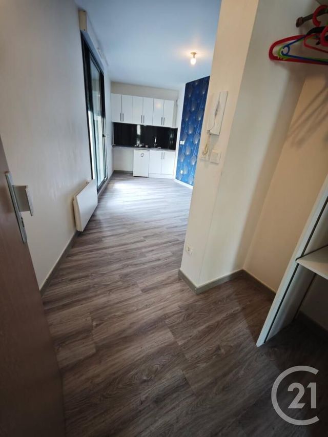 Appartement Studio à louer BRIE COMTE ROBERT