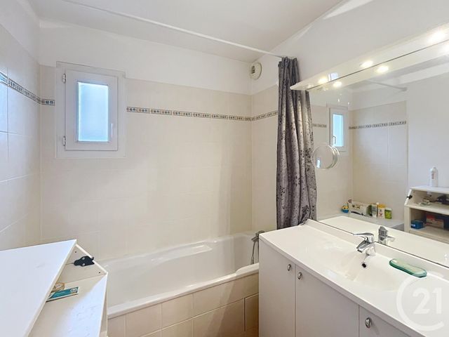 Maison à vendre - 5 pièces - 128,62 m2 - Brie Comte Robert - 77 - ILE-DE-FRANCE